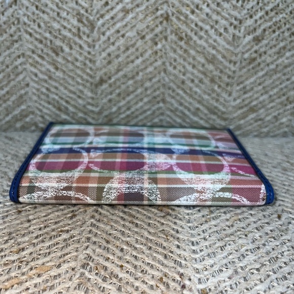 🌈Coach Madras Fabric Passport Cover/Cade🌈 - Picture 4 of 8